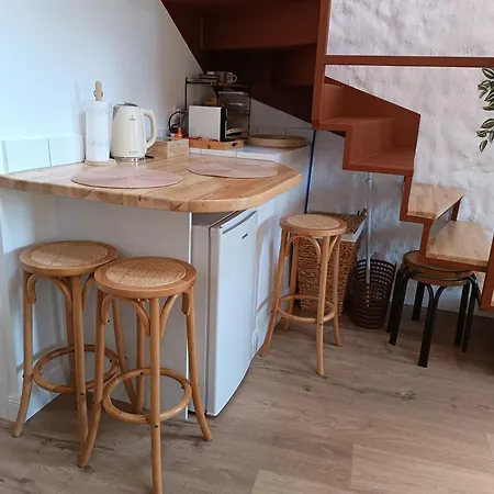 Casa Vrioni Apartamento *