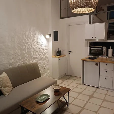 Casa Vrioni *