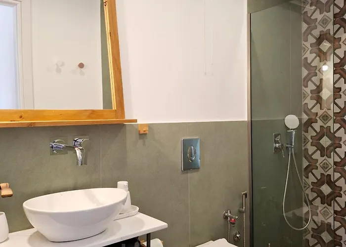 Casa Vrioni *