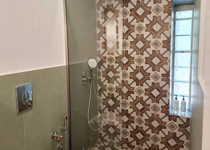 Casa Vrioni *
