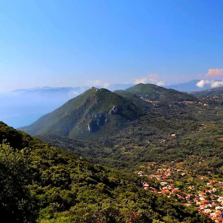 Casa Vrioni Ágios Matthaíos