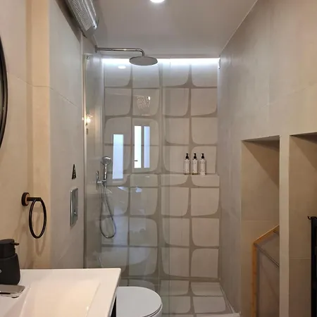 Casa Vrioni Apartment *